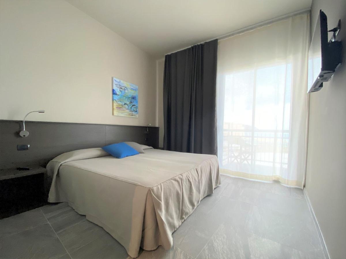 Hotel Tirreno Spotorno Luaran gambar