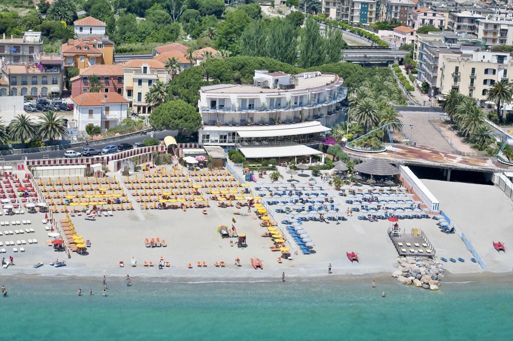 Hotel Tirreno Spotorno Luaran gambar